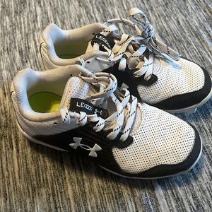 Under armour Little boys baseball cleats size 13